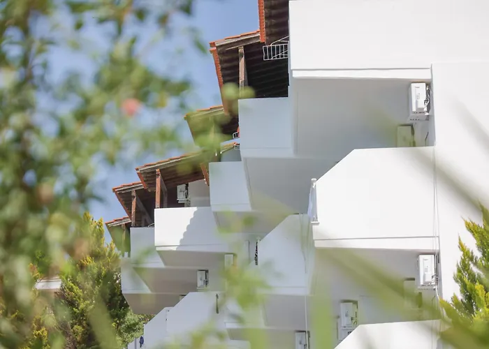 Hotel Haris By Diomedes Group 3*